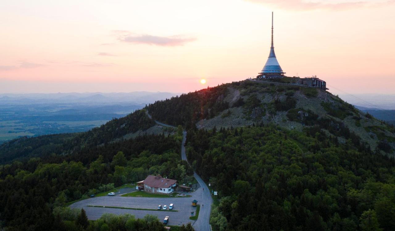 Horska Chata Jestedka Svetla pod Jestedem Экстерьер фото